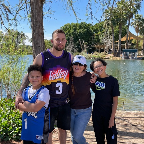 Meet your Posher, Eva - Picture 1 of 1